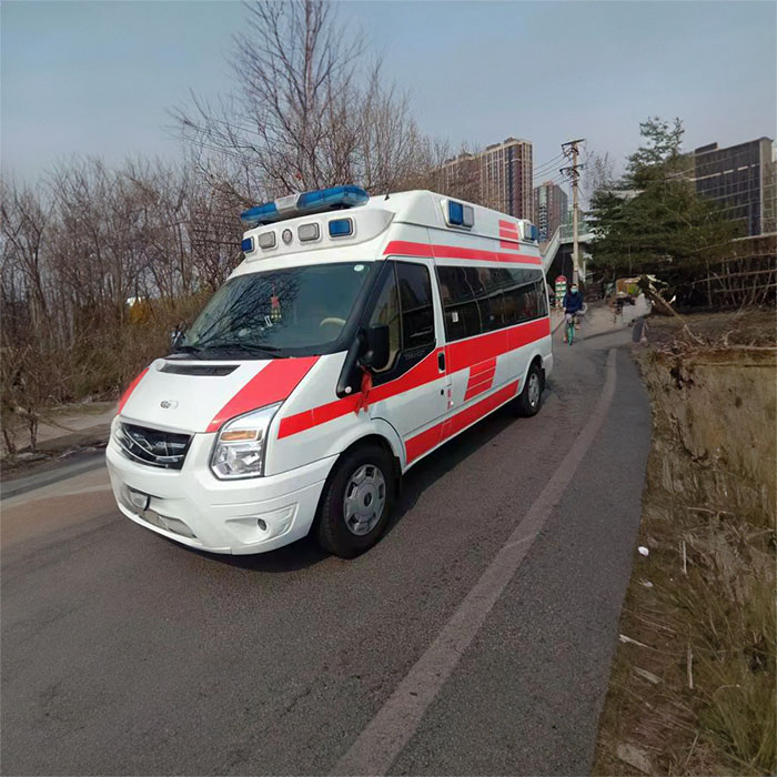 西宁救护车长途出租，安心保障您的旅途