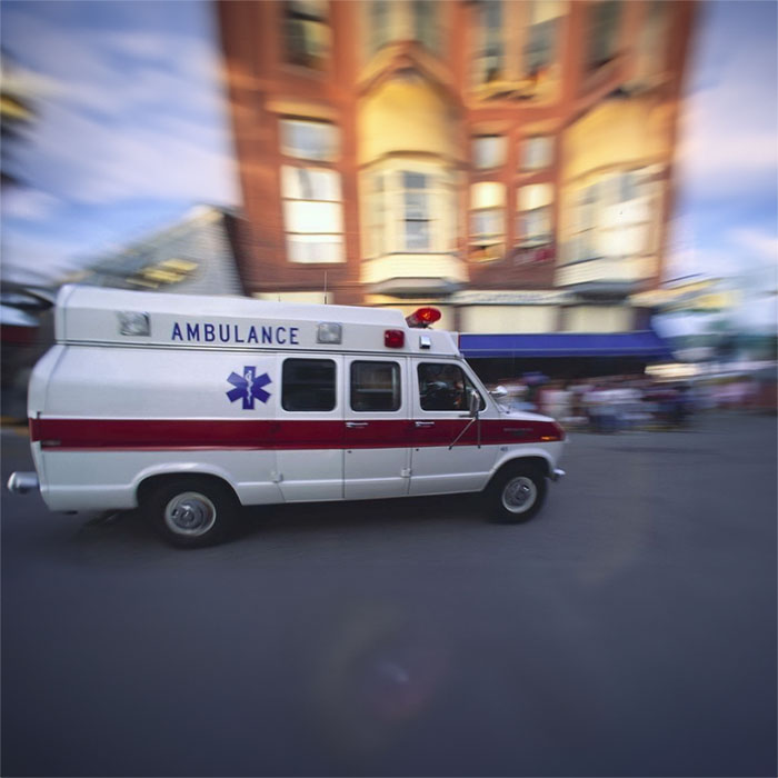 急救知识:咽喉部塞东西了你该如何急救?