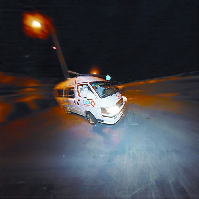 西宁仁爱妇科医院私人救护车租赁到广东深圳救护车出租价格多少