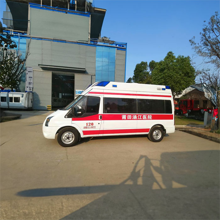 青海省西宁东方男科医院120私人救护车租赁到湖北咸宁救护车多少一公里出租