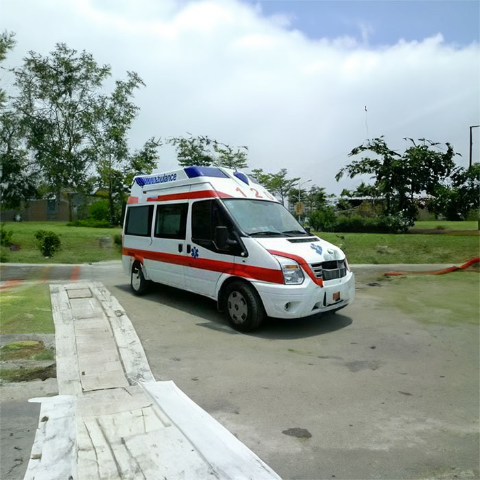 西宁市城中区仓门街社区卫生院租私人救护车到新疆喀什救护车出租公司哪里实惠