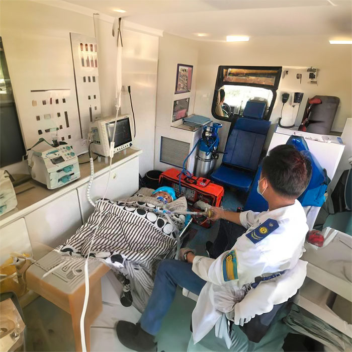 西宁市人民医院租赁正规救护车到西藏那曲哪里能出租救护车