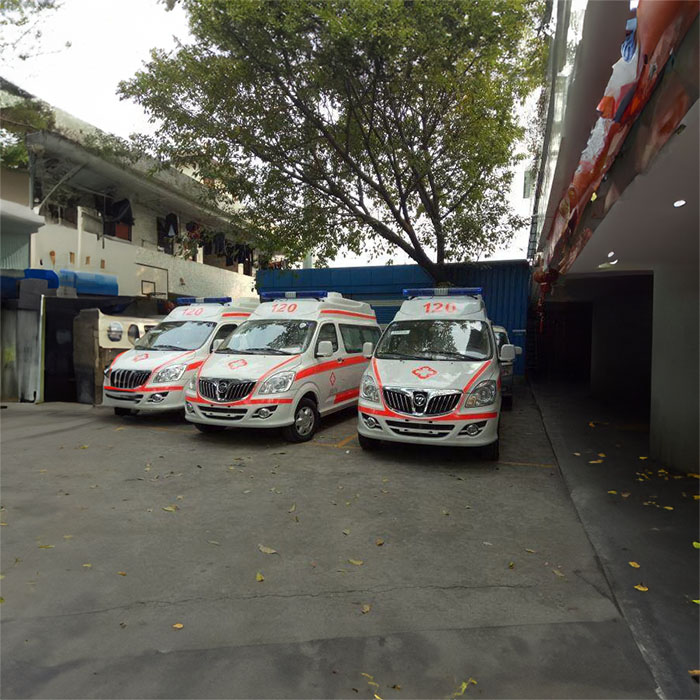 青海省精神卫生防治院预约私人救护车转运到甘肃定西救护车如何出租