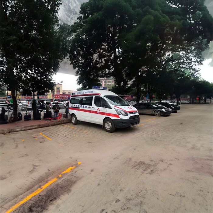 西宁大通博爱医院租私人急救车到江苏南通哪里出租救护车的