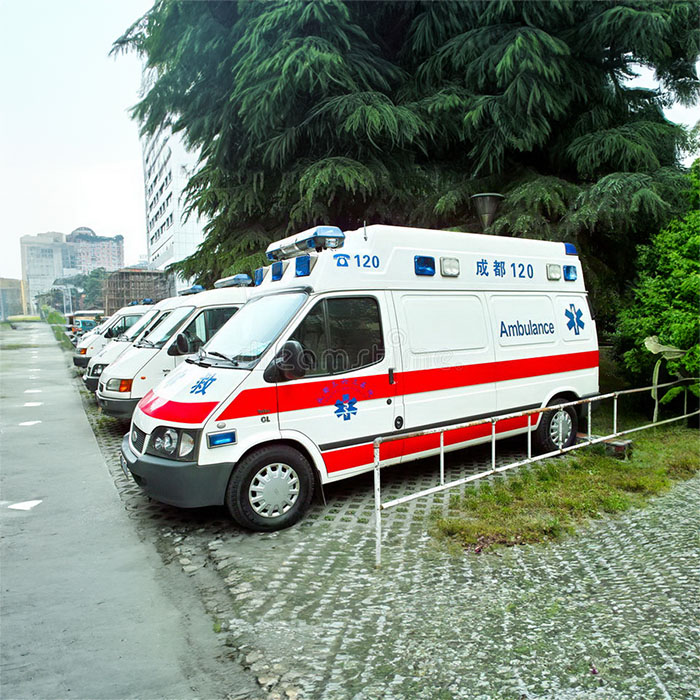 青海省西宁东方男科医院救护车出租到新疆乌鲁木齐跨省救护车出租电话哪里有