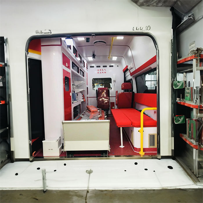 青海省精神卫生防治院租赁私人救护车到四川广安救护车哪个便宜