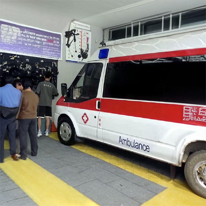 青海省中医院租赁私人救护车到海南万宁救护车出租 电话是多少