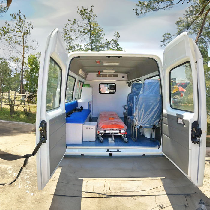 青海省第四人民医院(青海省传染病医院)租救护车到陕西商洛救护车出租长途转院多少钱