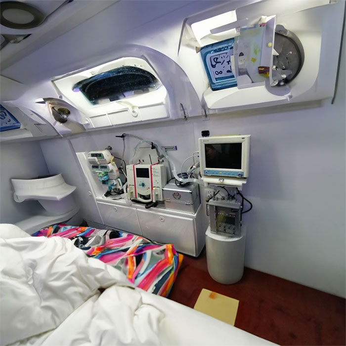 青海大学附属医院租赁私家救护车到浙江舟山医疗救护车出租多少钱