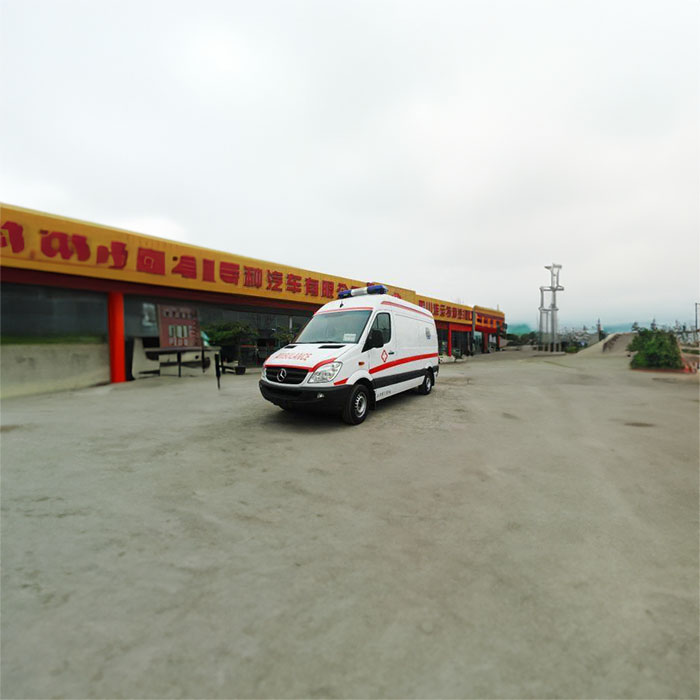 西宁市城西区万平门诊部租赁私家救护车转院到广西北海救护车出租公司费用多少