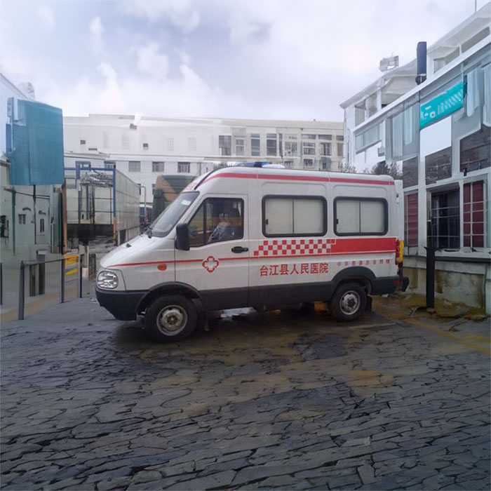 青海省藏医院120私人救护车租赁到安徽亳州救护车出租每公里多少钱