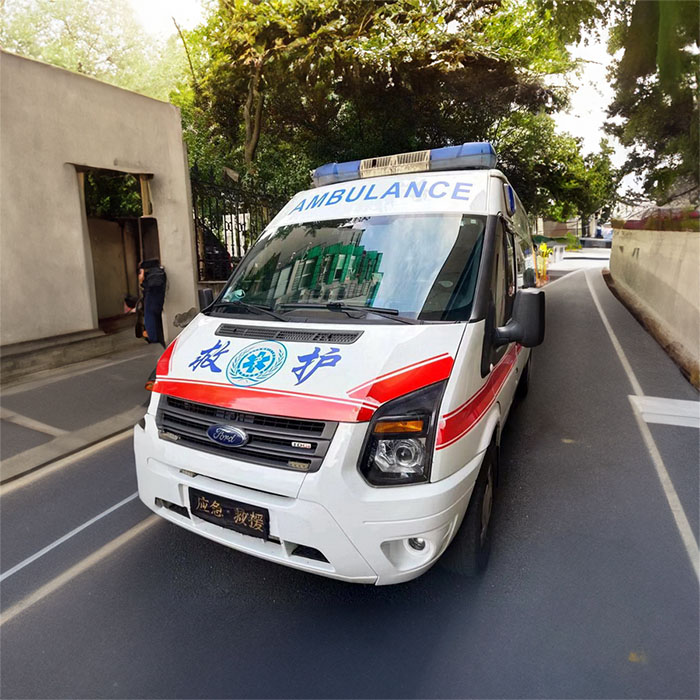 西宁市城西区昆仑东路社区卫生院租救护车护送到海南琼海120救护车出租费用是多少