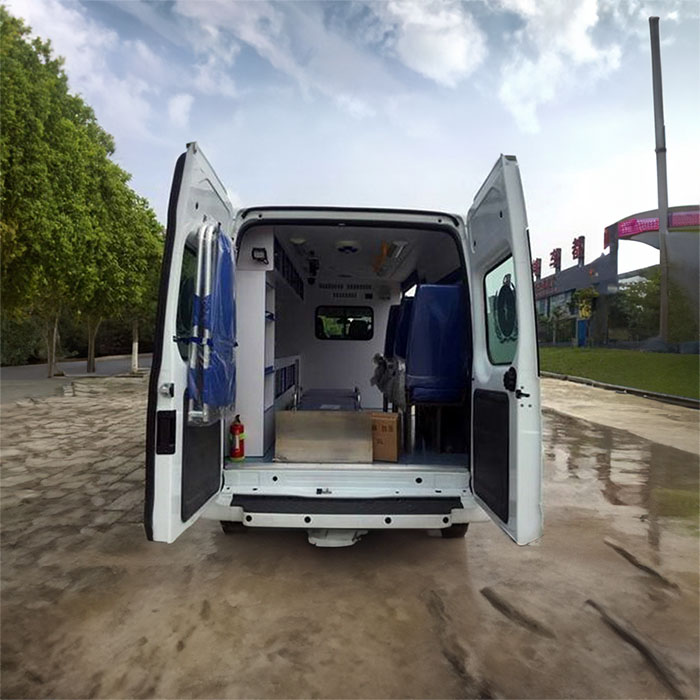 青海省精神卫生防治院预约私人救护车租赁到贵州黔南私人120救护车出租多少钱