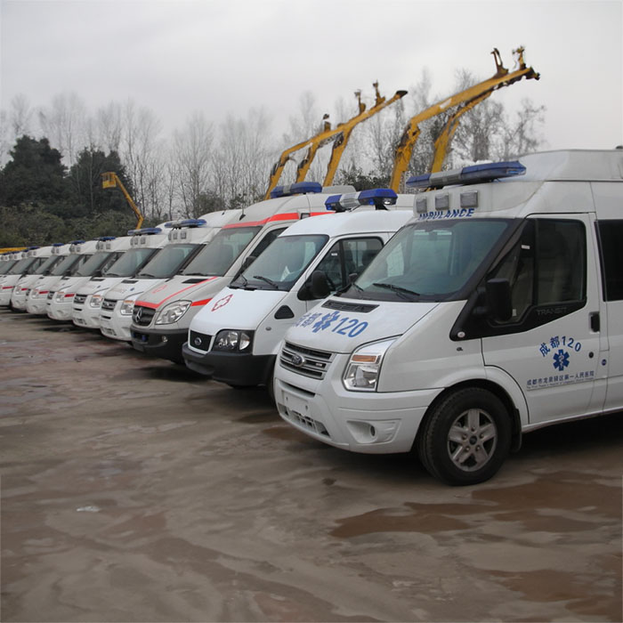 青海红十字医院青海省监狱管理局中心医院租赁私人救护车转运到辽宁阜新救护车一般在哪里出租