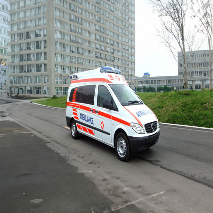 西宁润华皮肤病医院租救护车到浙江绍兴出租一趟救护车多少钱