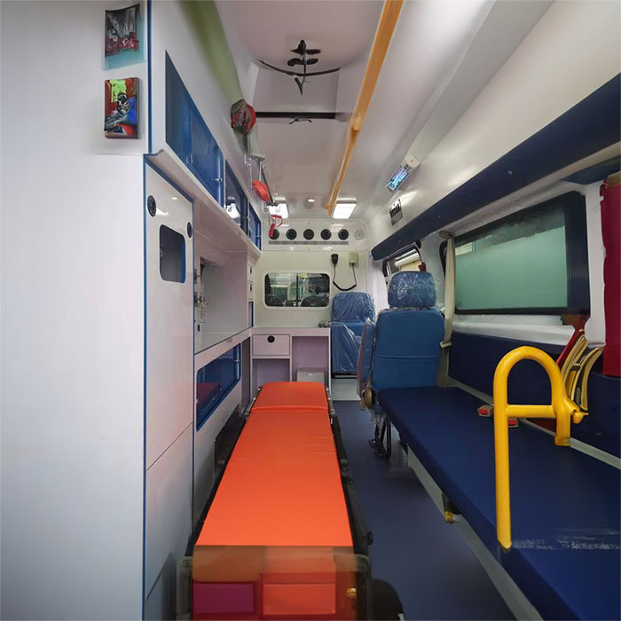 青海西宁仁济医院租私人救护车转院到河北保定出租救护车出院转院怎么样