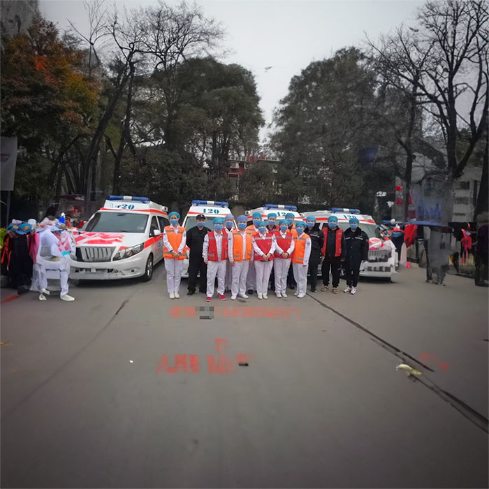 青海省第三人民医院预约私人救护车转运到内蒙古锡林郭勒盟救护车出租一般多少钱租用