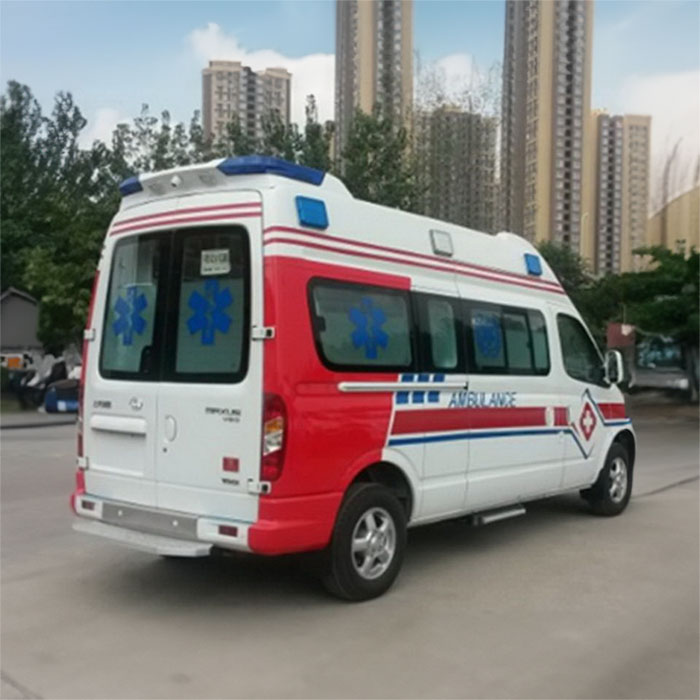 青海省第四人民医院（青海省传染病医院）租私人救护车转院到吉林通化医院救护车叫一次多少钱 出租公司