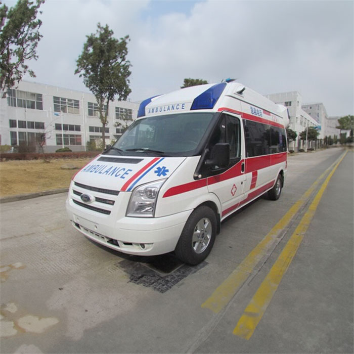 青海红十字医院青海省监狱管理局中心医院租用私人救护车护送到四川巴中救护车出租长途转院多少钱