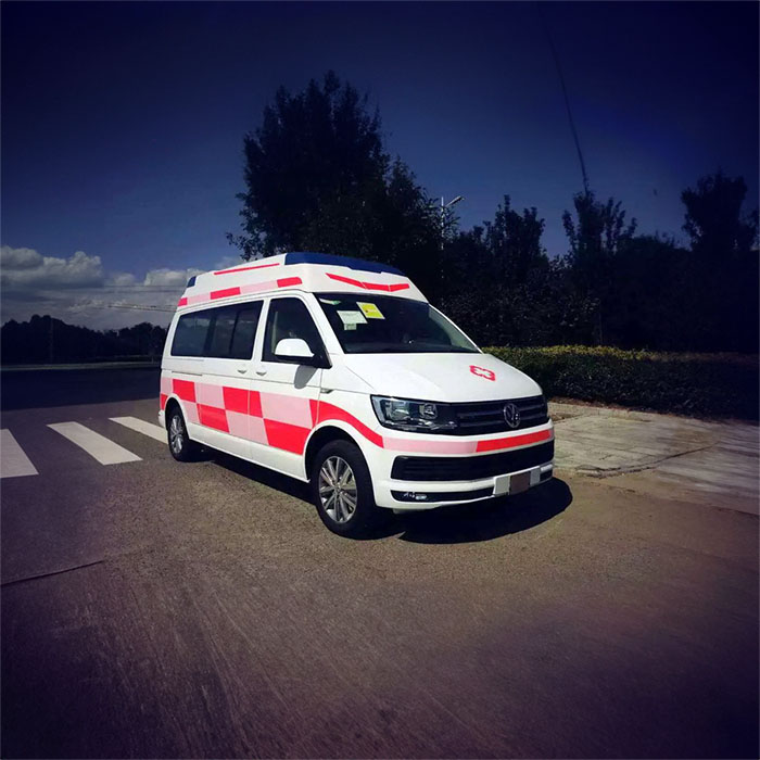 青海红十字医院青海省监狱管理局中心医院租赁私家救护车到广东茂名医院救护车出租是多少钱一公里