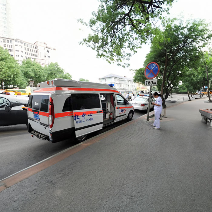 西宁恒生骨伤专科医院租赁私人救护车到广东汕头有哪些救护车出租公司