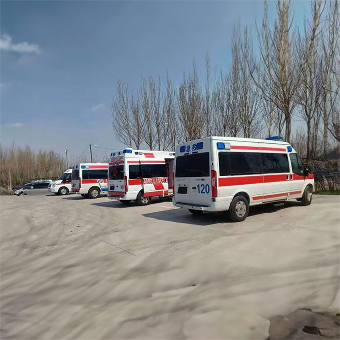 中国人民医院第四医院租私家救护车转院到内蒙古兴安盟救护车出租租赁多少钱