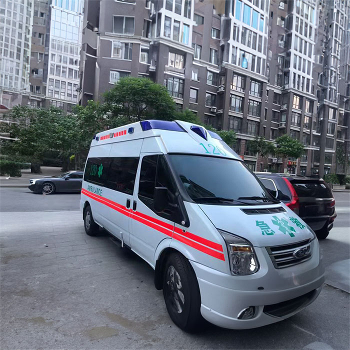 青海省第四人民医院（青海省传染病医院）预约私人救护车租赁到湖北十堰长途救护车出租哪里实惠