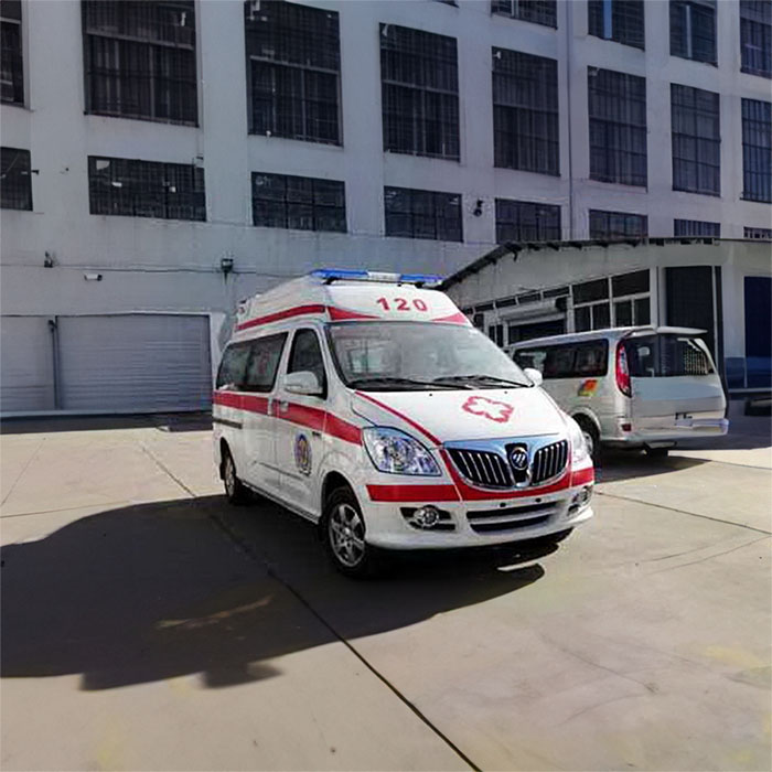 青大附院租用私人救护车护送到四川遂宁哪里有私家救护车出租