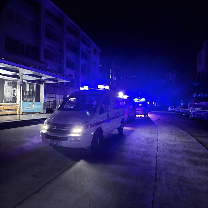 青海省西宁东方男科医院预约私人救护车租赁到西藏日喀则救护车如何收费出租公司