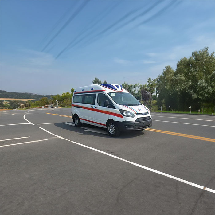 西宁市城西区万平门诊部租救护车护送到黑龙江鹤岗出租救护车多少钱