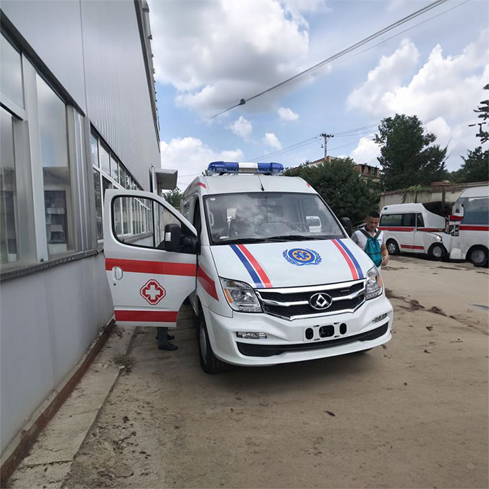 青海省心血管病专科医院租赁私人救护车转运到四川广元救护车出租 电话是多少