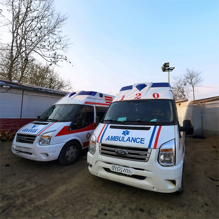 西宁市城西区通海路社区卫生院预约私人救护车转运到山西运城救护车租赁多少钱出租公司