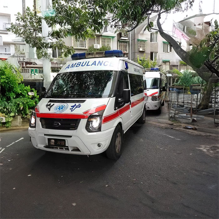 青海红十字医院预约私人救护车租赁到广东河源叫救护车一般多少钱出租公司