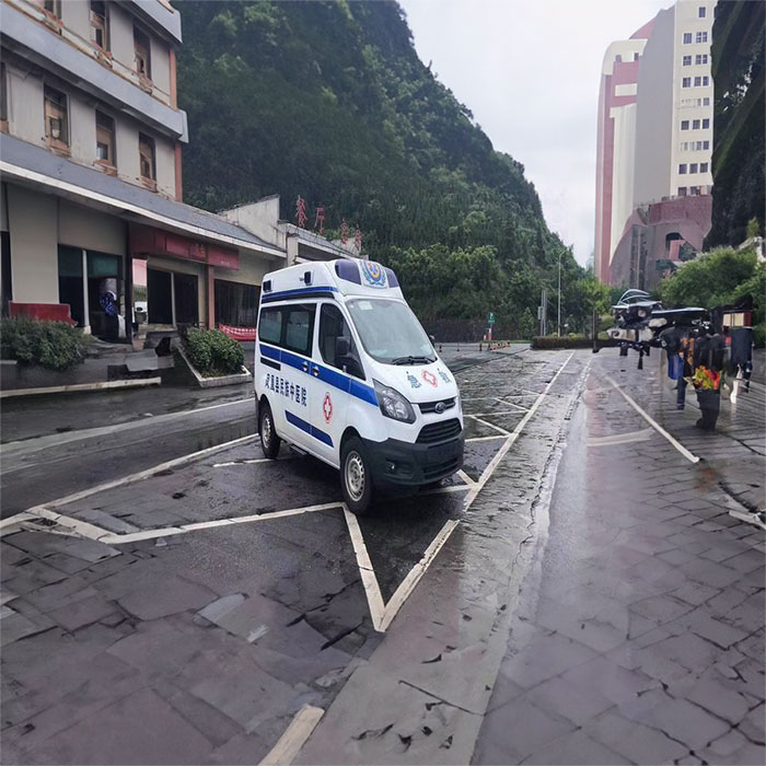 青海省康复医院出租急救车护送到广东云浮救护车出租一般多少钱一辆