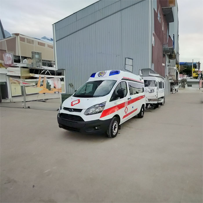 西宁市城中区新青村卫生室预约私人救护车租赁到甘肃庆阳医院救护车出租是多少钱一公里