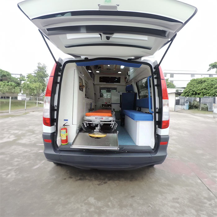 青海省第四人民医院（青海省传染病医院）120私人救护车租赁到河南鹤壁救护车出租车多少钱一公里