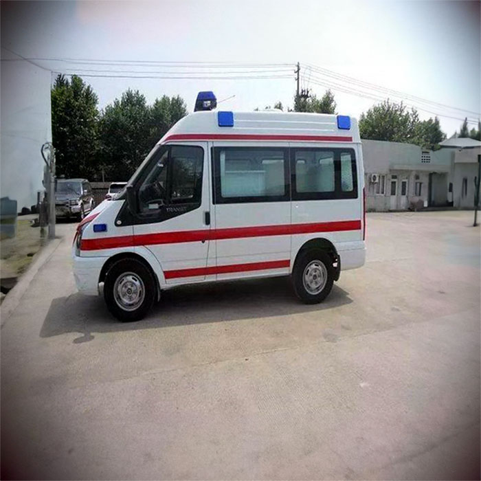 西宁市第二人民医院租赁私人救护车到河南新乡救护车出租 多少钱一辆