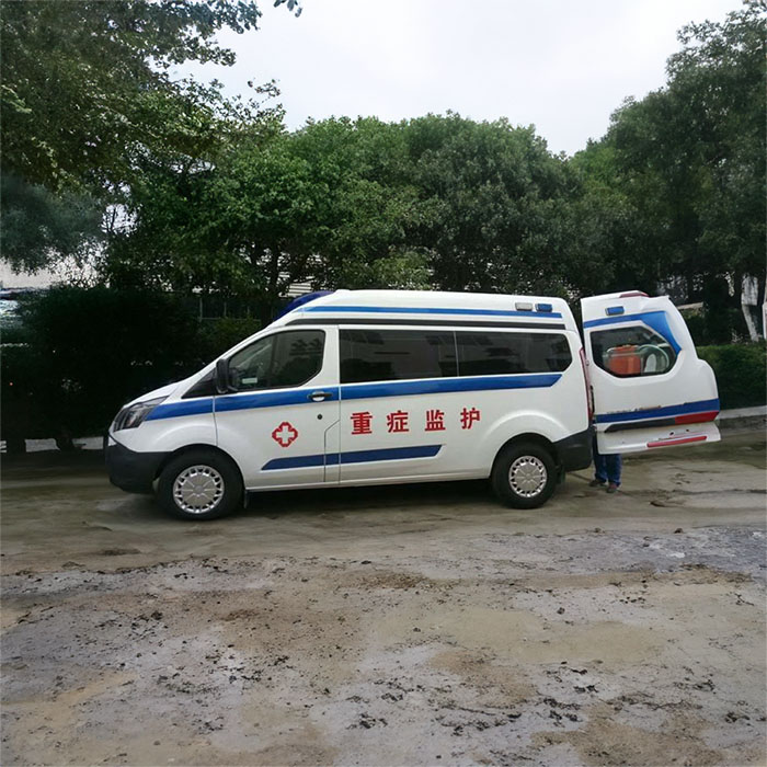 青海省西宁海南州贵德县河西镇中心卫生院租赁私家救护车转院到湖南娄底长途救护车出租有哪些公司