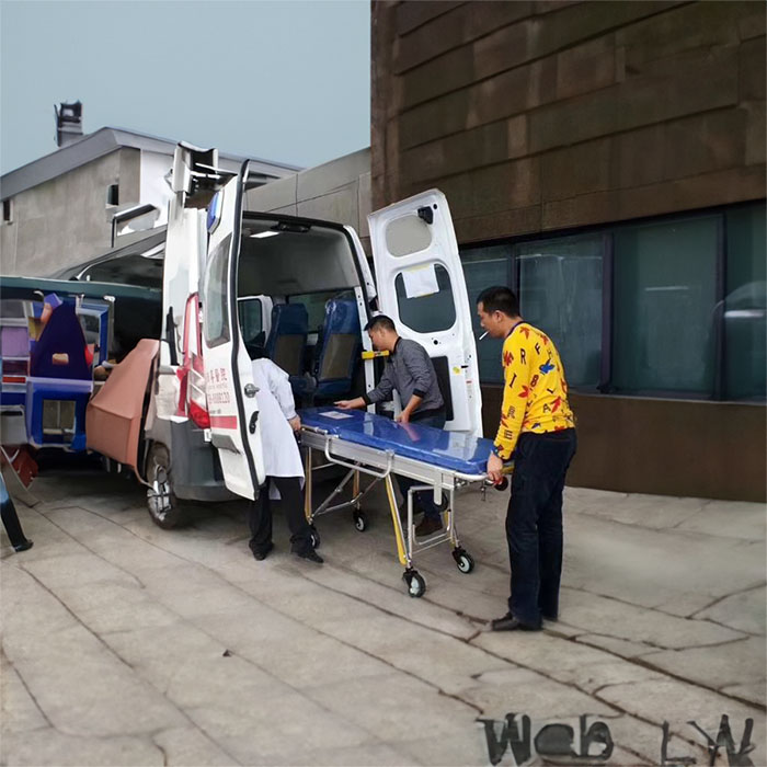 西宁昆仑医院租私家救护车转院到江西萍乡私人救护车出租一般多少钱