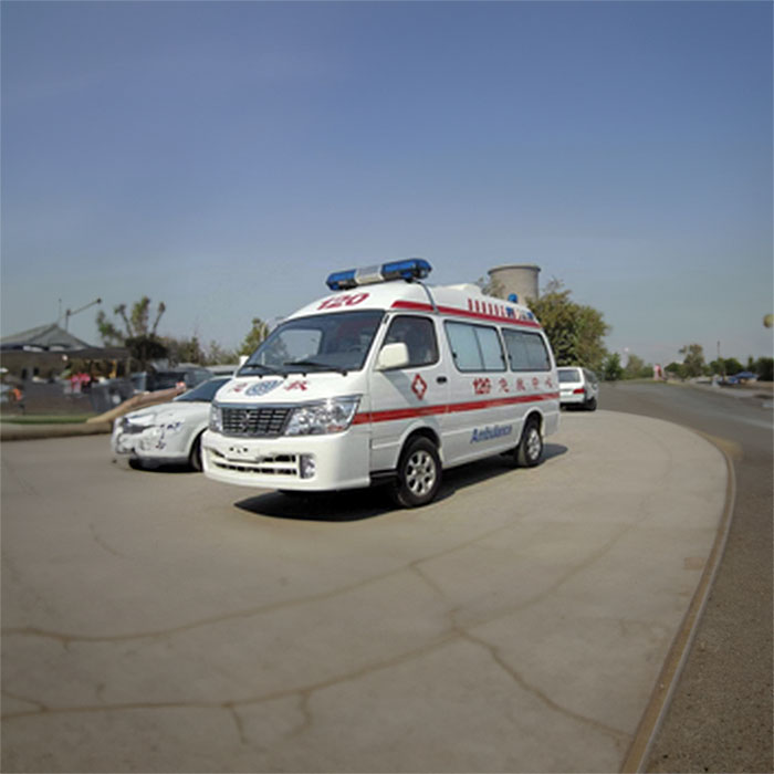 青海省心脑血管病专科医院预约私人救护车租赁到广西钦州救护车出租租赁费用是多少