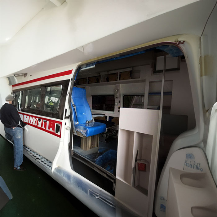 西宁市湘润医院租赁私人救护车转运到广东阳江救护车出租 多少钱一辆