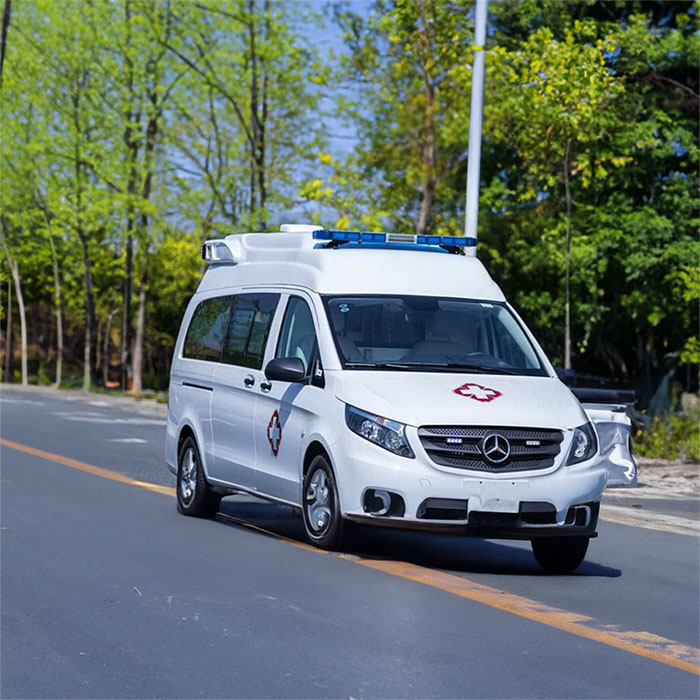 青海省第四人民医院（青海省传染病医院）租私家救护车转院到广西柳州长途救护车出租哪个品牌好