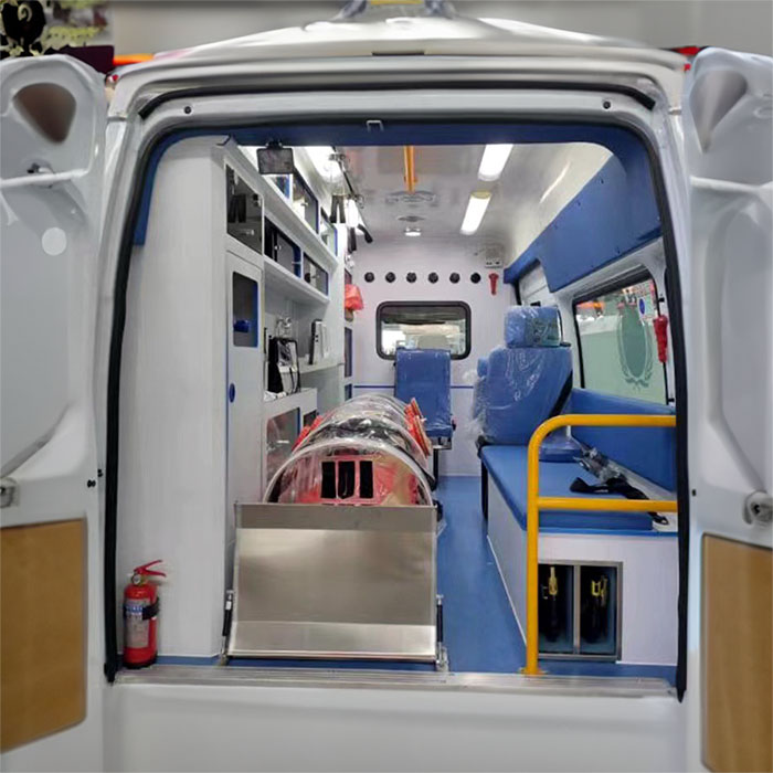 青海大学附属医院租私人急救车到广西贺州救护车出租哪里有