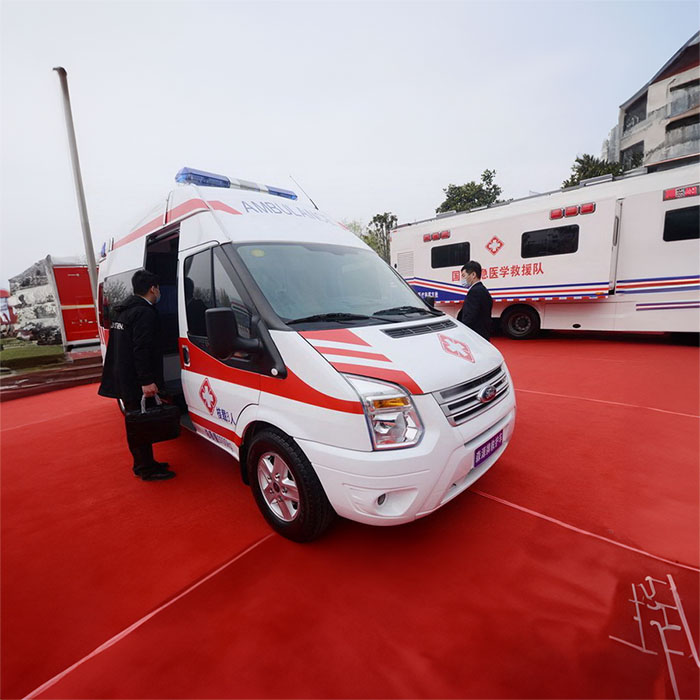 青海省第四人民医院(青海省传染病医院)救护车出租到云南昆明跨省救护车出租公司有哪些