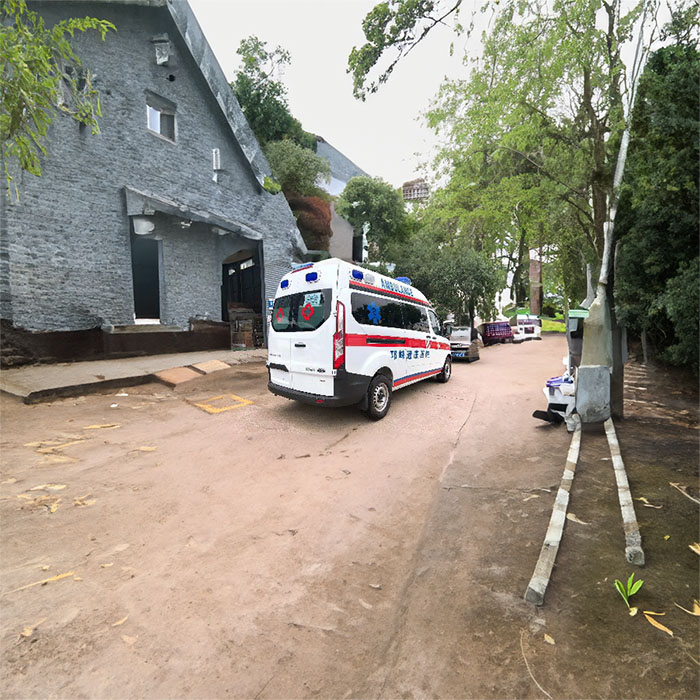 青海省第四人民医院租私家救护车转院到山西运城救护车哪个便宜