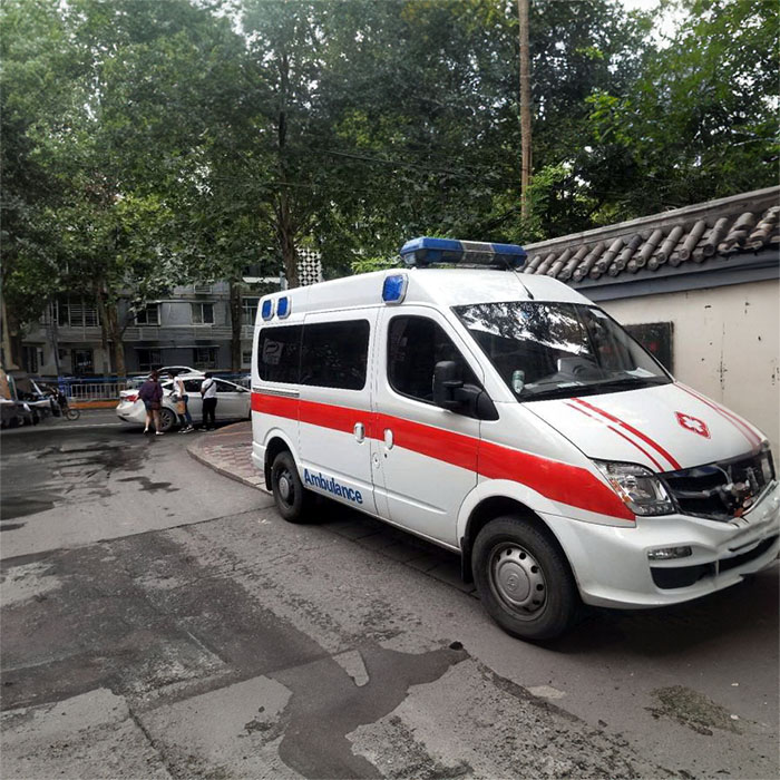 青海省妇女儿童医院租赁私家救护车转院到河南驻马店救护车出租长途转院多少钱