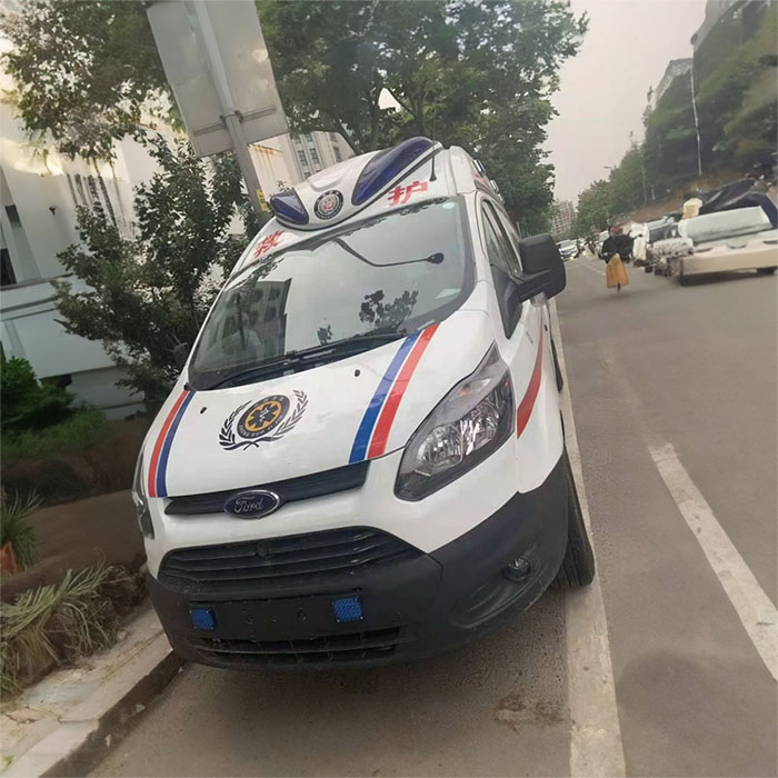 西宁市城东区互助东路社区卫生院租私人急救车到吉林辽源救护车出租每公里多少钱