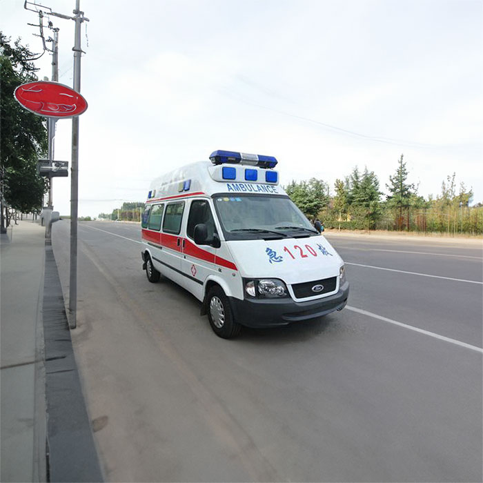 青海省西宁海南州贵德县河西镇中心卫生院租赁私人救护车转运到海南三沙转院救护车出租要多少钱