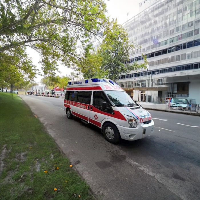 青海省第四人民医院（青海省传染病医院）租私人急救车到黑龙江伊春出租救护车多少钱