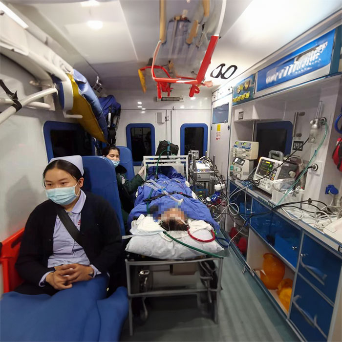 西宁市城东区乐家湾镇卫生院租私人急救车到辽宁沈阳救护车辆出租哪里专业